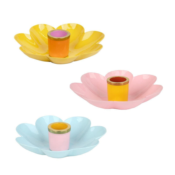 3 x Enamel Flower Shaped Candle Holders - Pastel Pink, Yellow & Blue Bloom Candlesticks - Retro Table Decor - Spring Party Supplies - Jolie Fete UK
