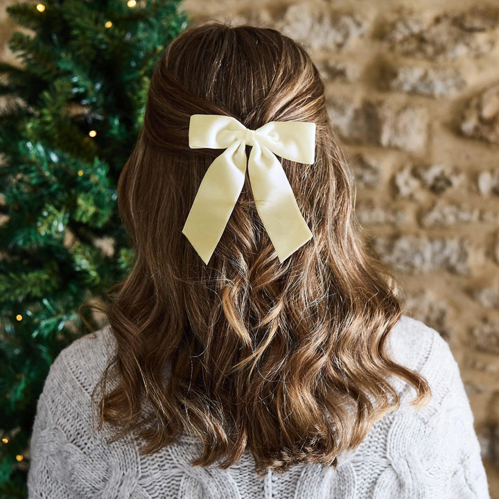 Cream Velvet Bow Clip Christmas Tree Decorations - Xmas Bow Ornaments - Velvet Ribbon Tree Clips - Festive Home Decor - Pack of 6 - Jolie Fete UK