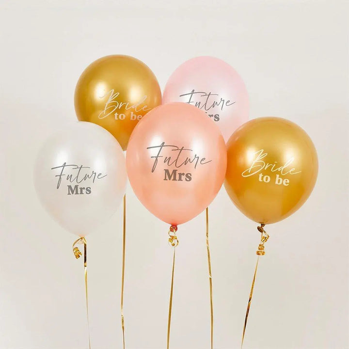 Future Mrs Party Bags - Customisable White & Pink Peach Hen Party Favour Bags-Custom Initial Bride to Be Gift Bags-Elegant Hen Do-Pack of 4 - Jolie Fete UK