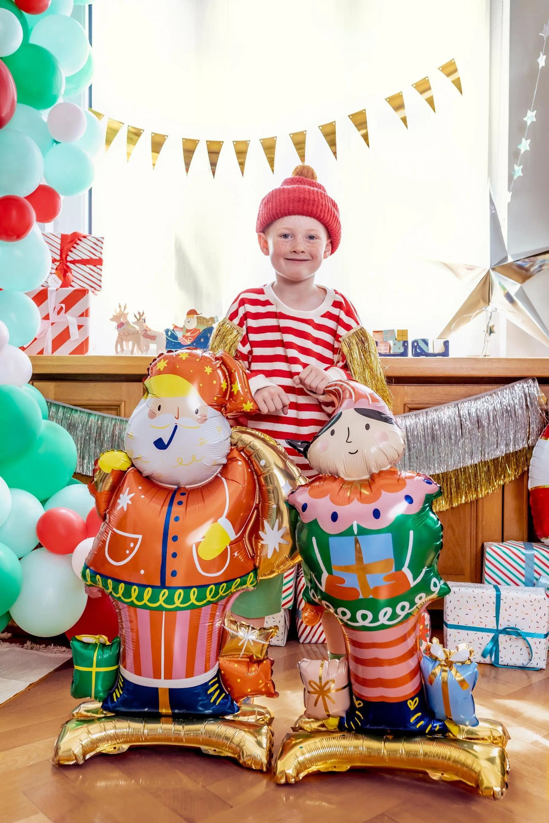 Santa Balloon - Large Standing Father Christmas Balloon - 3D Standing Santa Foil Balloon - Christmas Party Balloon - Kids Christmas Balloon - Jolie Fete UK