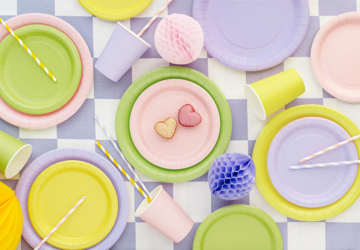 Lilac Paper Plates 23cm - Pastel Violet Party Plates - Kids Birthday - Mermaid Party - Underwater Theme - Pack of 6 - Jolie Fete UK