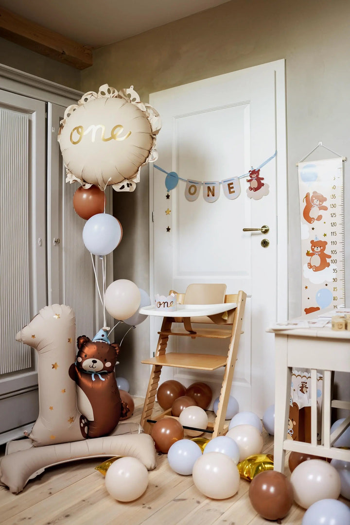 Number One 1st Birthday Balloon - Cream & Gold Scalloped Foil Balloon - Neutral First Birthday Decor - Ruffle Edge Party Prop -52cm Inflated - Jolie Fete UK