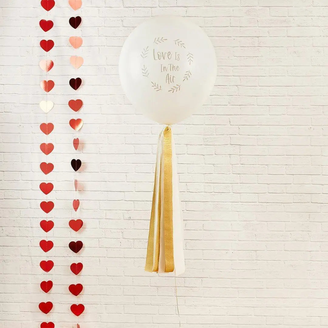 Red Trailing Hearts Hanging Decoration - Heart Garland - Valentine’s Day Decor - Vertical Heart Streamers - Romantic Wedding Backdrop - 4m - Jolie Fete UK