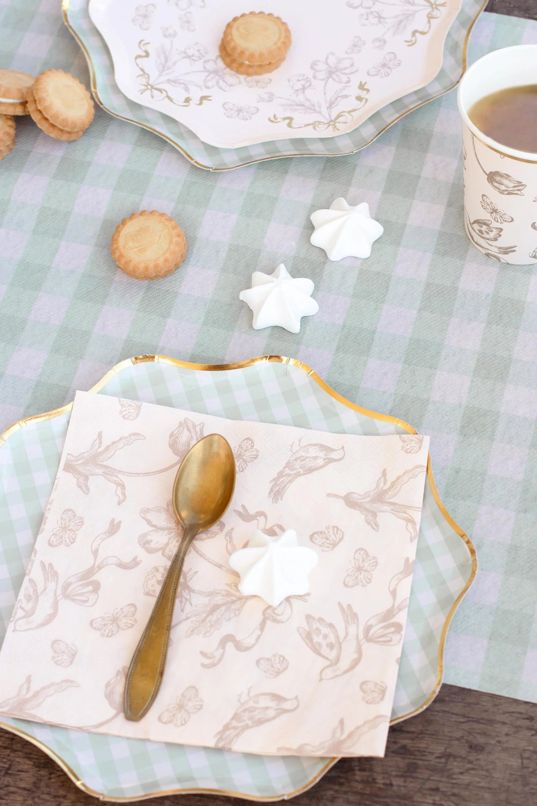 Checkered Party Paper Plates With Gold Edge - Gingham Disposable Plates - Pastel Green Tableware - Baby Shower Decor - 23cm - Pack Of 6 - Jolie Fete UK