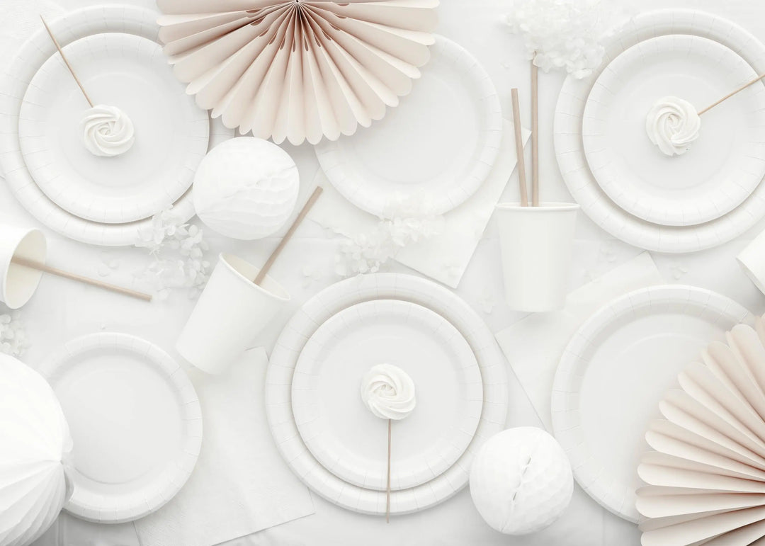 White Paper Plates 18cm - Pastel White Small Party Plates - Dessert Plates - Kids Birthday Cake Plates - Baby Shower - Hen Party - Pack of 6 - Jolie Fete UK